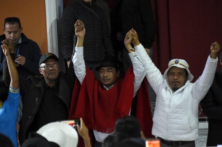 Gobierno e indígenas de Ecuador ponen fin a protestas con baja de combustibles