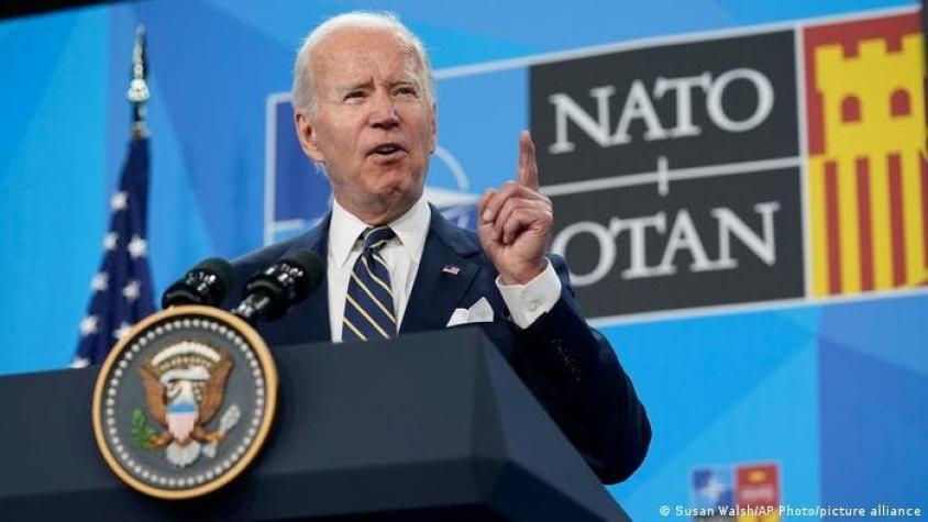 Biden promete que Estados Unidos apoyará a Ucrania "el tiempo que sea necesario"