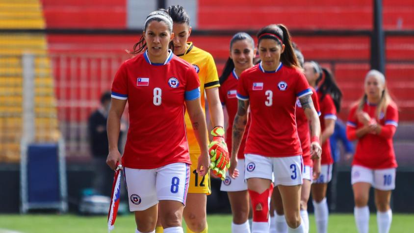 A semanas de la Copa América: la Roja Femenina cayó un puesto en el ...