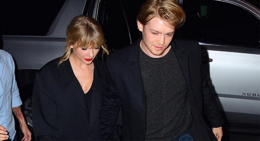Afirman que Taylor Swift se comprometió con su novio Joe Alwyn en secreto
