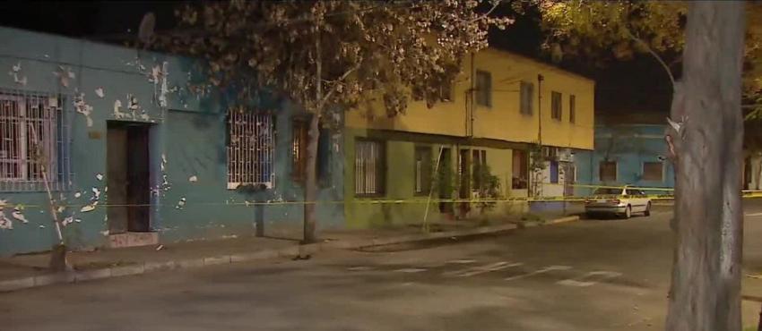 Hombre fallece tras ser baleado en un cité de Santiago Centro