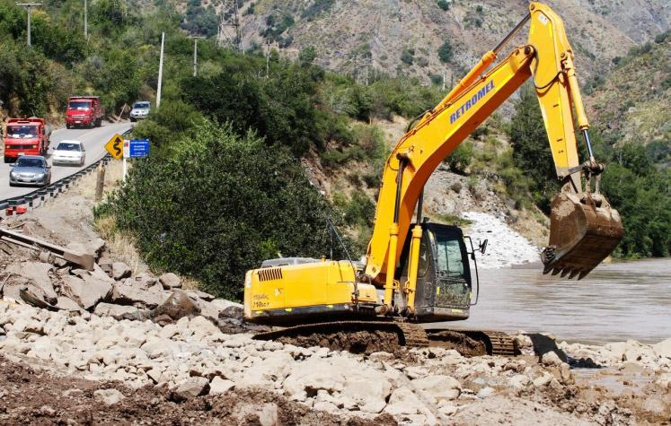 Onemi declara alerta amarilla por posibles aluviones, derrumbes y nevadas para nueve comunas