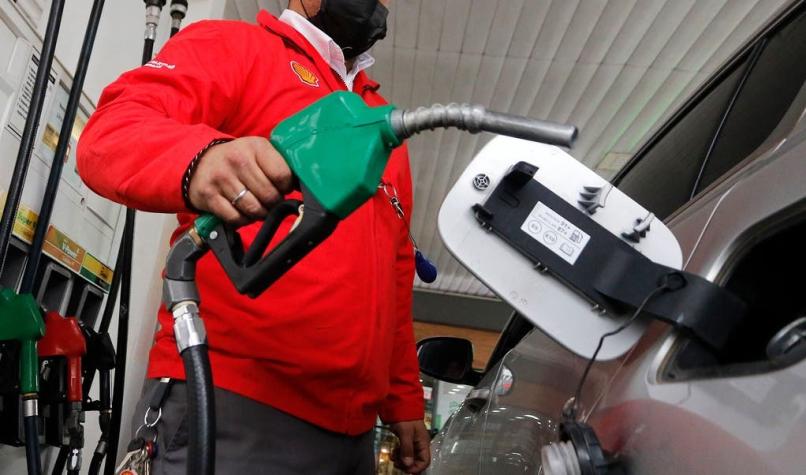 Gobierno advierte posible fuerte alza del precio de los combustibles para esta semana