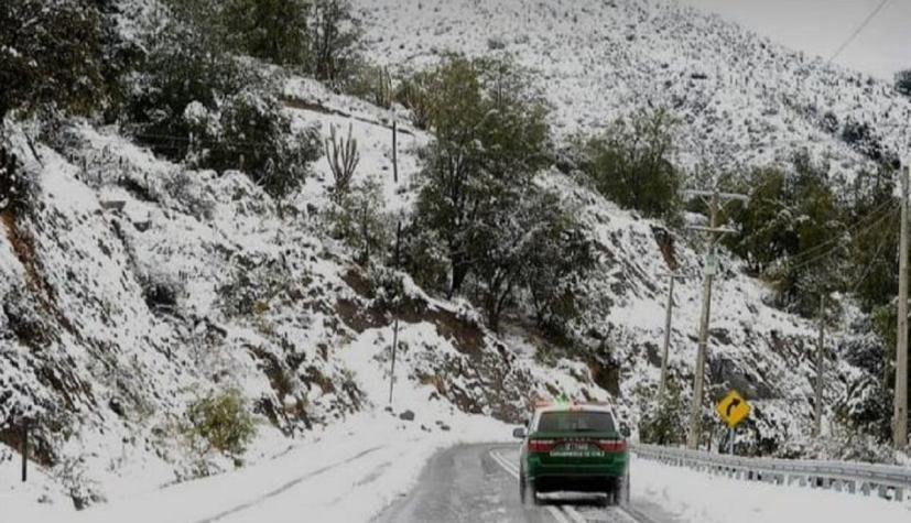 Cuesta La Dormida fue cerrada por posibles nevazones