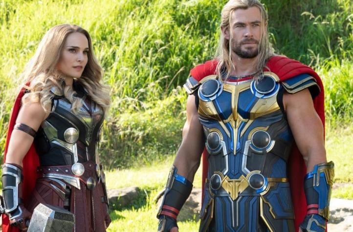 El alimento que Chris Hemsworth tuvo que dejar de comer para besar a Natalie Portman en "Thor"