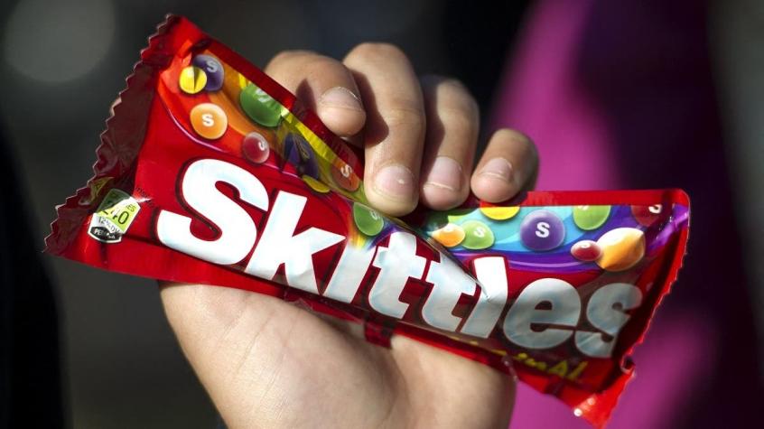 Demanda en Estados Unidos acusa que los Skittles son tóxicos