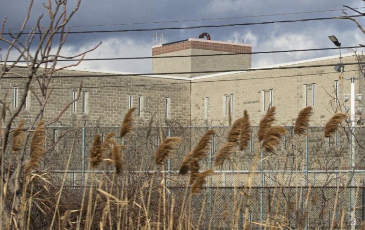 Prisionera transgénero embarazó a reclusas en cárcel de mujeres: fue llevada a recinto para hombres