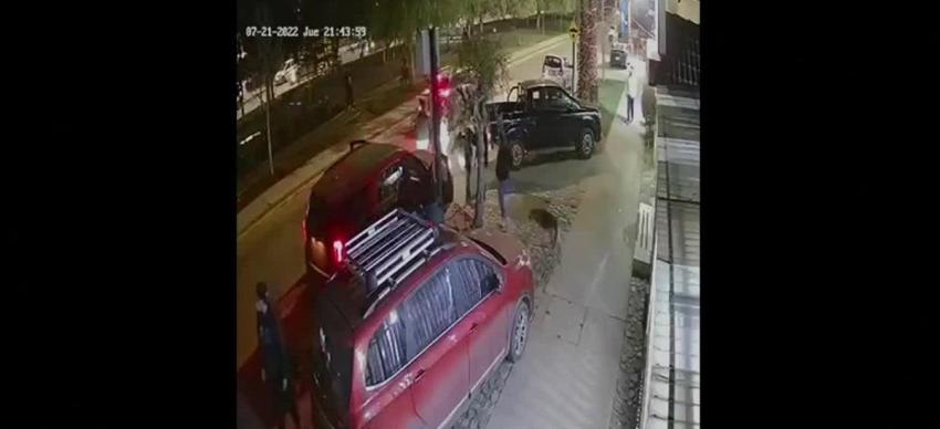 Vecinos frustraron encerrona a mujer en Lampa: Víctima fue intimidada por sujetos Vecinos frustraron encerrona a mujer en Lampa: Víctima fue intimidada por sujetos