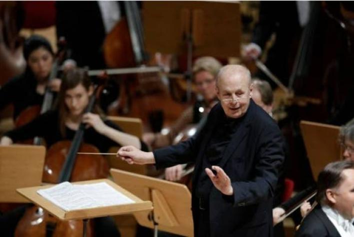 Director de orquesta austríaco muere durante una actuación en una ópera en Múnich