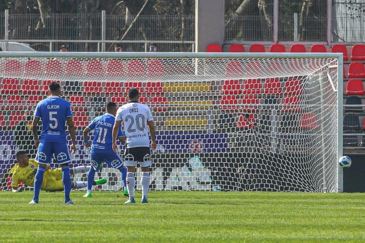 "Cómo sigue pateando penales": La reacción de los hinchas de la U tras el yerro de Cristian Palacios