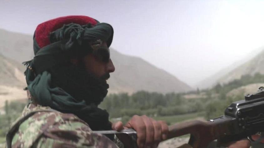 Los guerrilleros que se resisten al control del Talibán en Afganistán desde un remoto valle