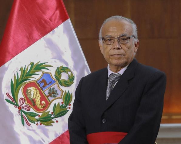 Había asumido en febrero: Renuncia el primer ministro peruano Aníbal Torres