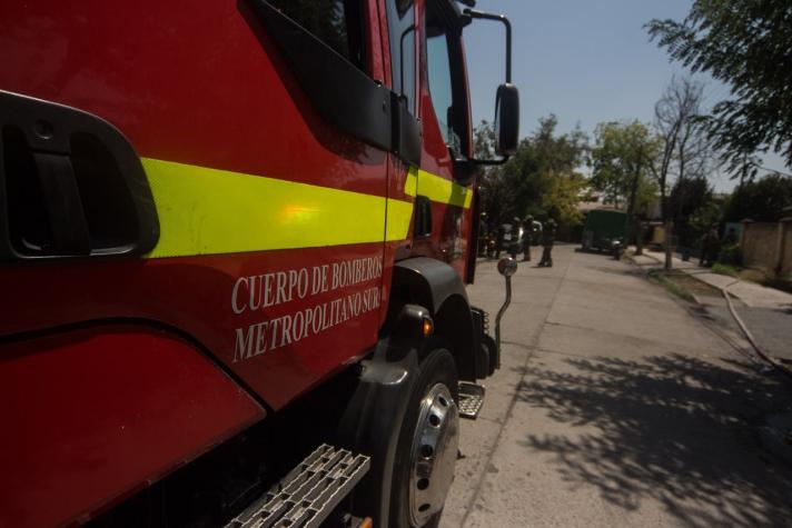 Incendio consumió vivienda y dejó un muerto en la comuna de Maipú