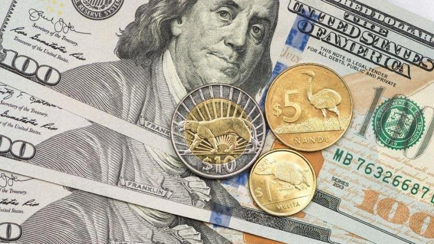 Por qué Uruguay tiene la moneda que más se fortalece frente al dólar en América Latina