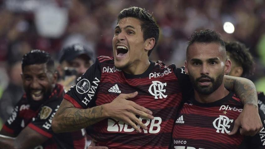 Con Vidal en cancha, Flamengo derrota a Corinthians y se anota en semifinales de la Libertadores