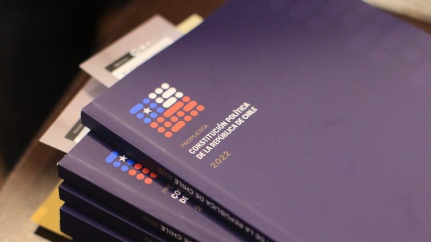 Encuesta Data Influye: 48% dice que votaría Rechazo, mientras el 43% lo haría por el Apruebo Encuesta Data Influye: 48% dice que votaría Rechazo, mientras el 43% lo haría por el Apruebo