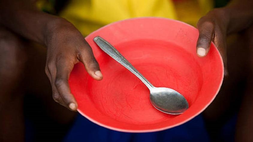 "No hay nada para comer": Niño llama a la policía y avisa que su familia está pasando hambre