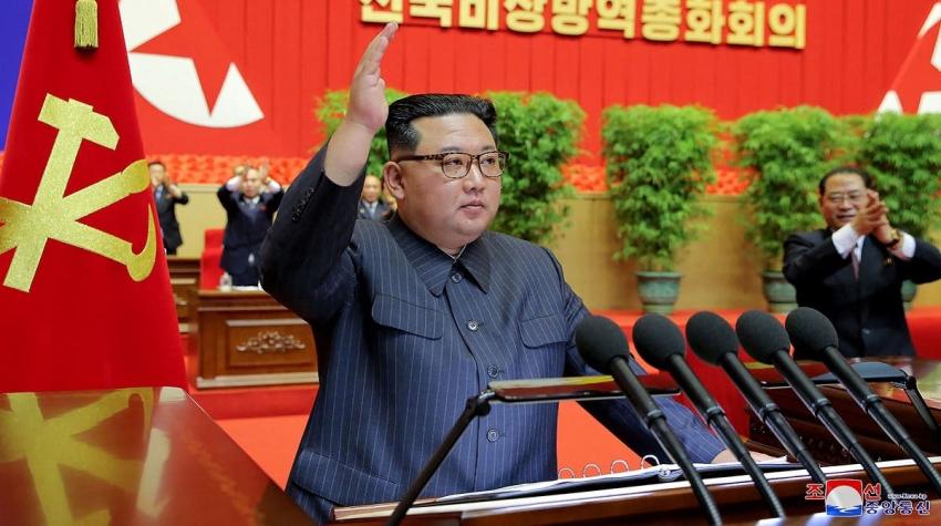 Líder de Corea del Norte canta "victoria" ante el COVID-19