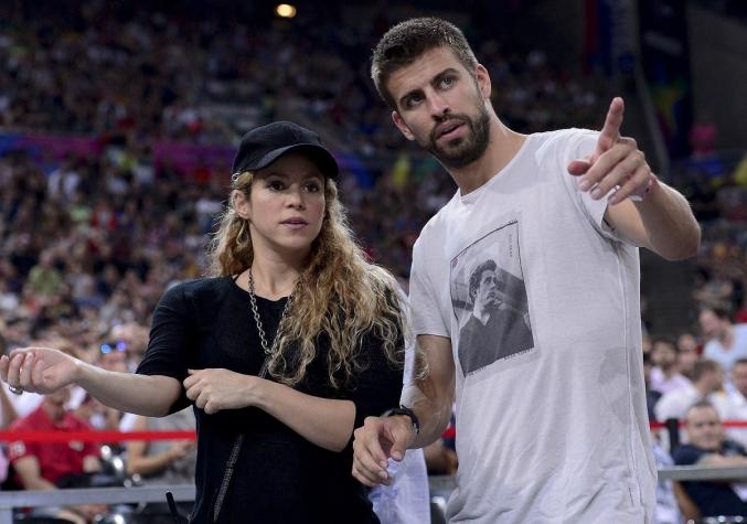 Captan incómoda reacción de Piqué mientras esperaba a sus hijos: evitó entrar a la casa de Shakira