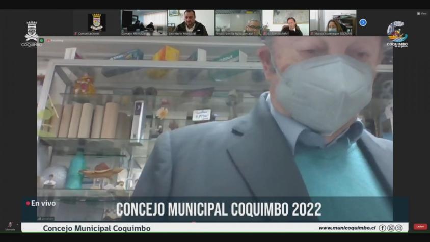 Críticas a concejal de Coquimbo por referirse a “niños mongolitos” en plena sesión