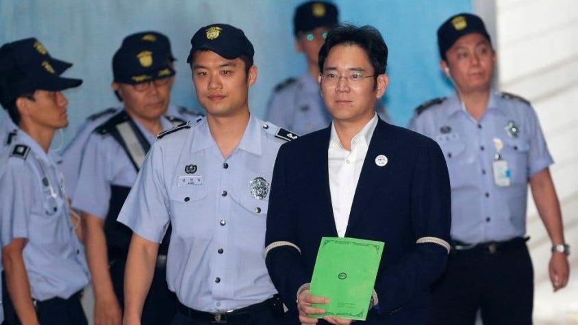 La desesperada razón por la que Corea del Sur perdonó al "príncipe" de Samsung por soborno