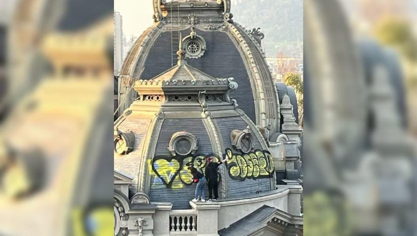Denuncian vandalización de techo del Museo de Bellas Artes: Institución condenó el hecho