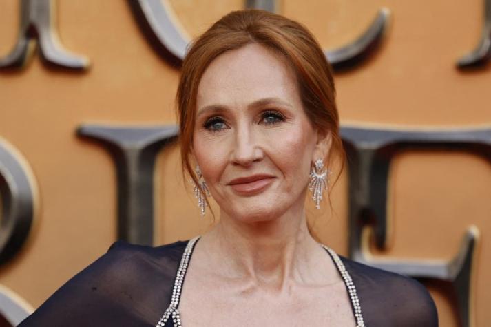 Policía británica investiga amenaza contra J.K. Rowling tras mensaje de apoyo a Rushdie