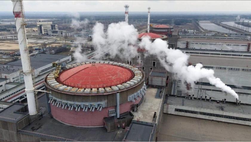 Ucrania advierte "riesgos de desastre" en central nuclear tomada por Rusia