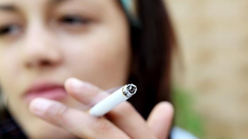 "Fumar como castigo": la simple receta de una doctora brasileña que ayuda a dejar de fumar