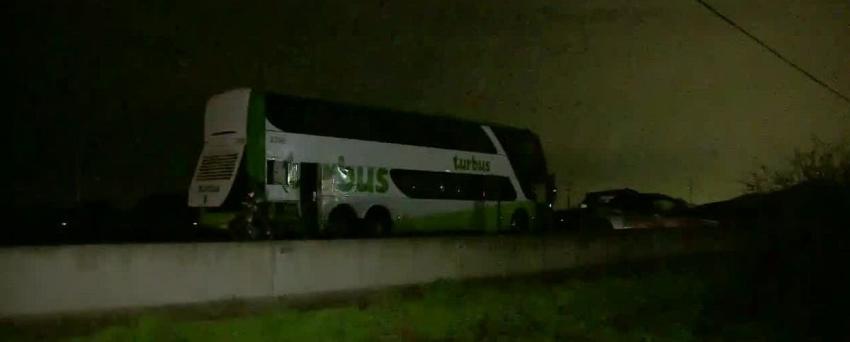 Accidente de tránsito entre bus interurbano y un vehículo deja un fallecido en la ruta 68