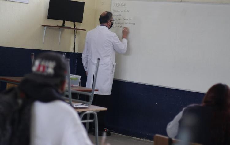 Educadores migrantes: La mayoría son venezolanos y trabajan en colegios particulares subvencionados
