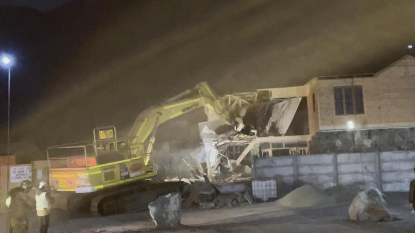[VIDEO] "Toma Vip" en Antofagasta fue desalojada: Maquinaria destruyó edificaciones