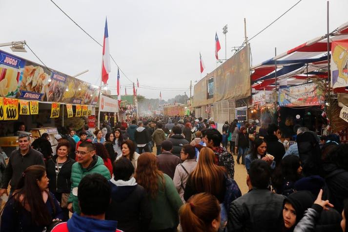 Fiestas Patrias: Pase de Movilidad y mascarillas serán obligatorias en todas las fondas y ramadas