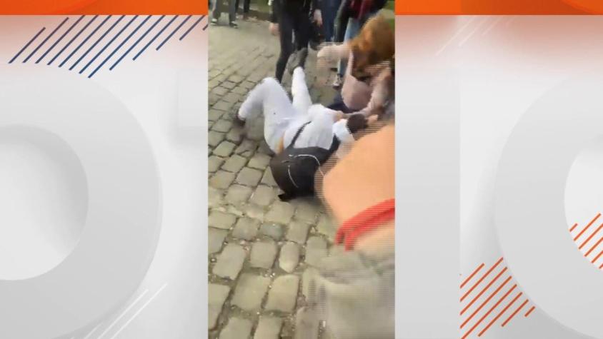 [VIDEO] Pelea escolar termina en apuñalamiento de una alumna: Joven fue atacada con una tijera
