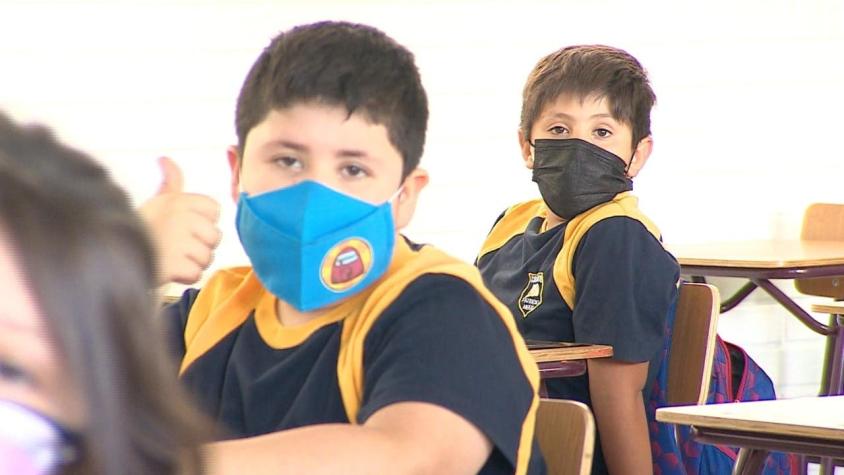 [VIDEO] Grupo de apoderados piden fin a las mascarillas en los colegios