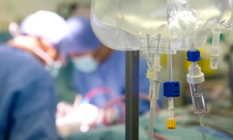 "Es un sentimiento difícil de describir": Médico donó su riñón a paciente que no encontraba donante