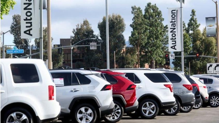 "Es un momento histórico": California prohíbe la venta de autos nuevos de gasolina a partir de 2035
