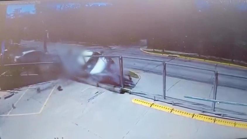[VIDEO] Bebé murió atropellada tras choque: Conductor habría confundido freno con el acelerador