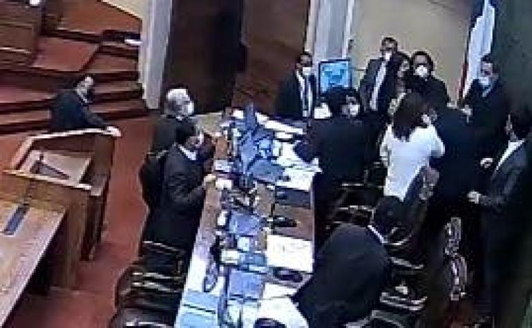 [VIDEO] Así fue la agresión de Gonzalo De la Carrera al diputado Sepúlveda