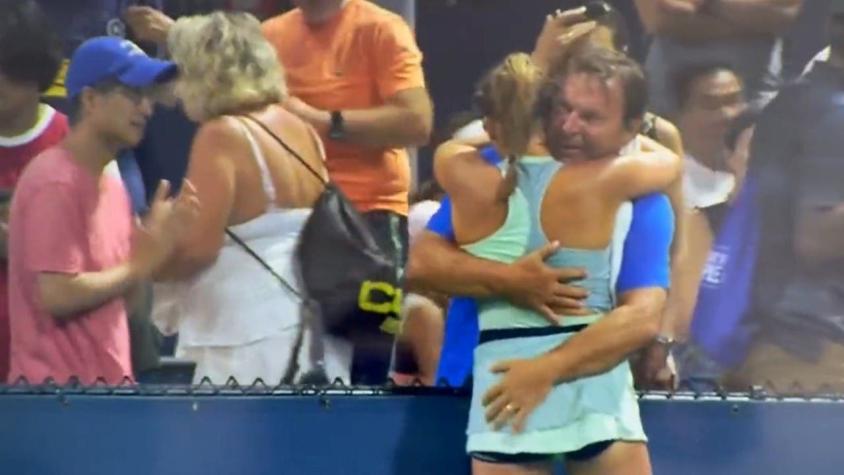[VIDEO] Polémica e indignación por festejo de una tenista de 16 años con su padre y entrenador