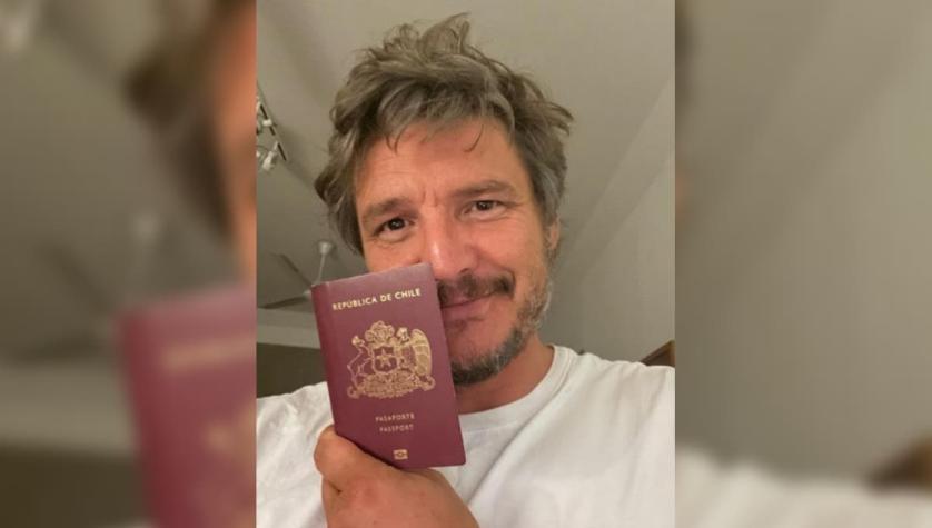 ¿Viaja a votar? Pedro Pascal sube foto con su pasaporte y apoyando al Apruebo a días del plebiscito