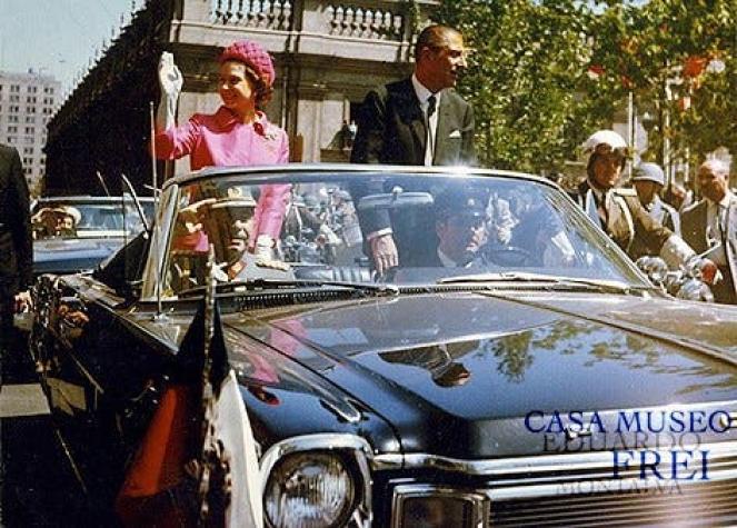 La agitada visita a Chile de la reina Isabel II en 1968