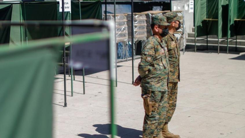 Fuerzas Armadas toman control de colegio en Hualpén desde donde se negaban a ser local de votación