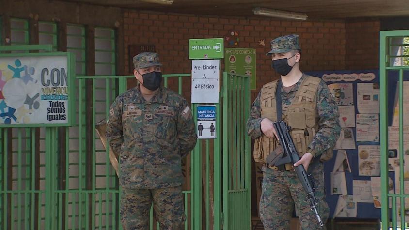 [VIDEO] A largo de todo Chile: Militares ya están en los 2.914 locales de votación