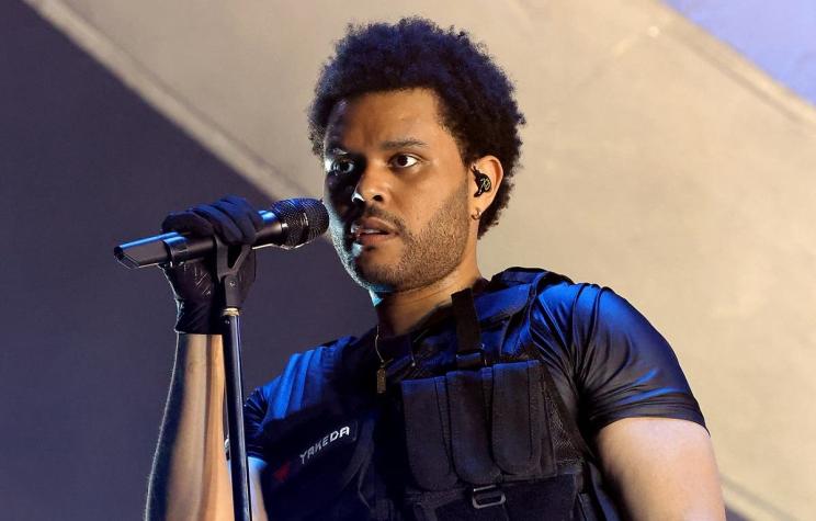 The Weeknd canceló show después de cantar una canción y perder la voz: pidió disculpas llorando