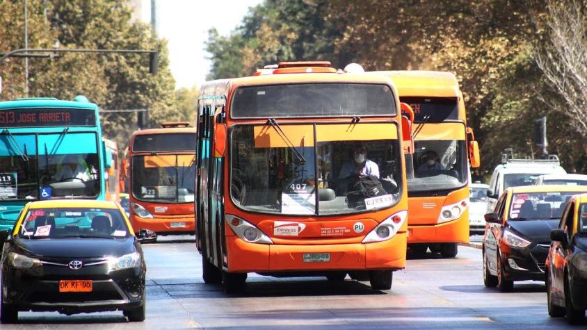 Gobierno afirma que hay un 170% más de buses en las calles en comparación con la última elección