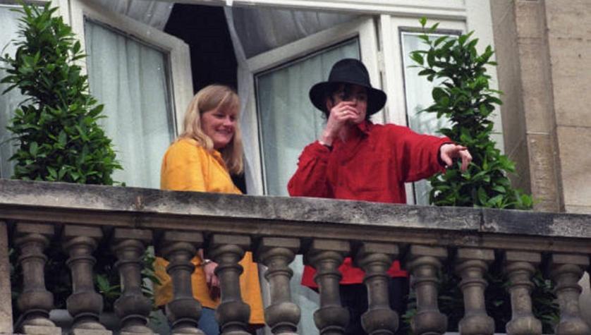 Familia de Michael Jackson "desconcertada" por confesión de expareja del "Rey del pop"