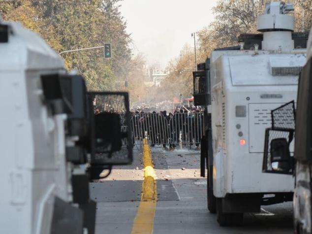 Gobierno anuncia querella por hechos de violencia en el centro de Santiago