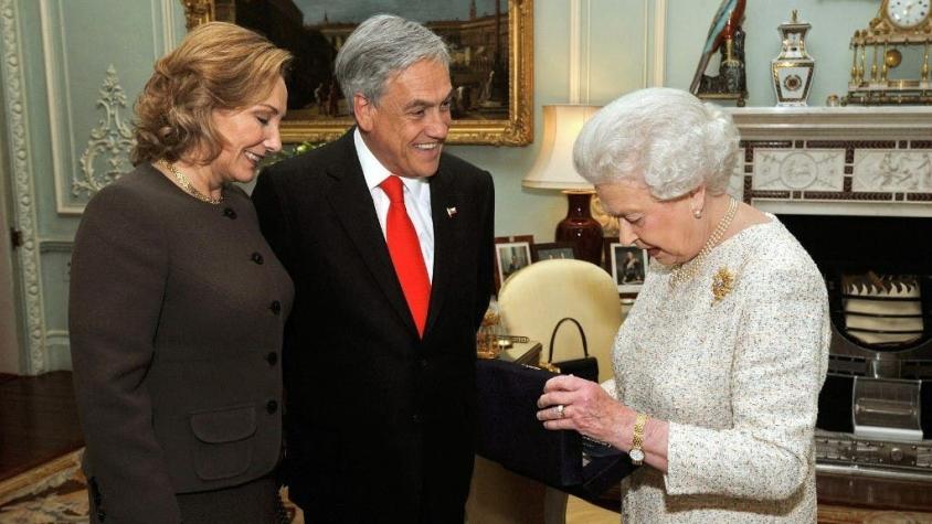[FOTOS] El regalo que el ex Presidente Sebastián Piñera le dio a la Reina Isabel