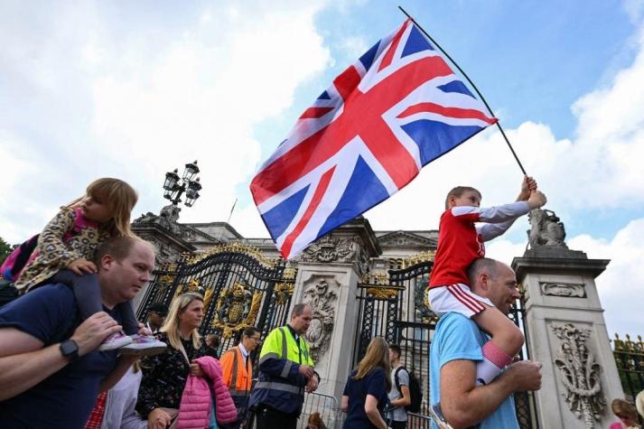 El Reino Unido inicia su largo y último adiós a Isabel II